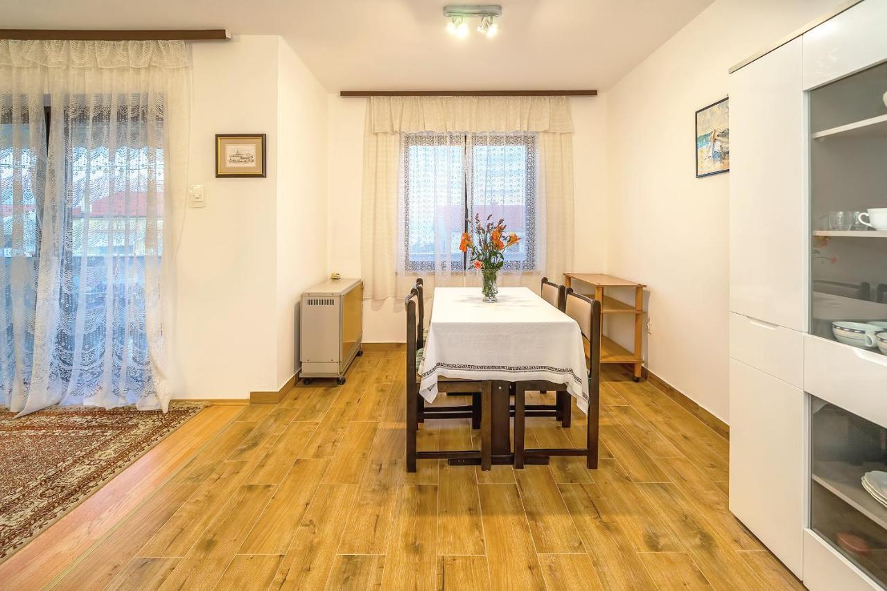 Apartments Jurina 2 Krk Town Extérieur photo