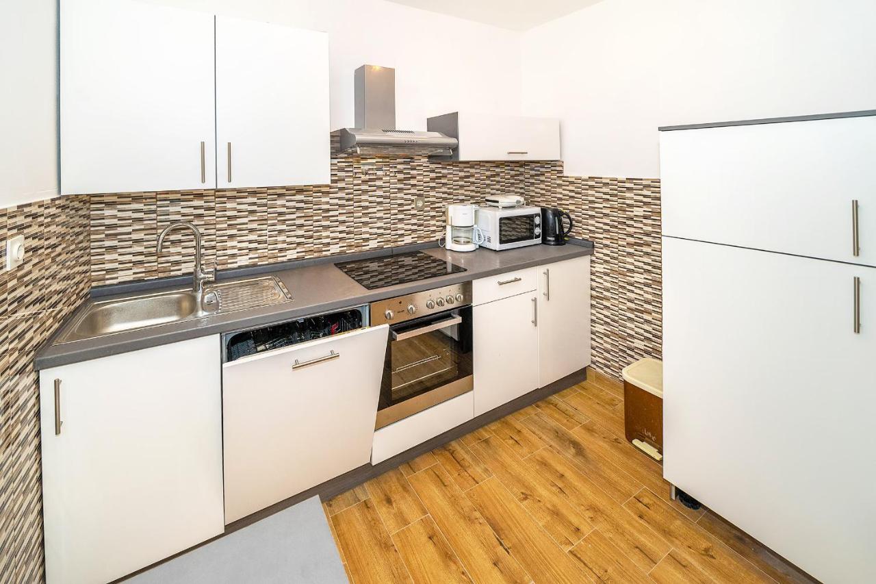 Apartments Jurina 2 Krk Town Extérieur photo