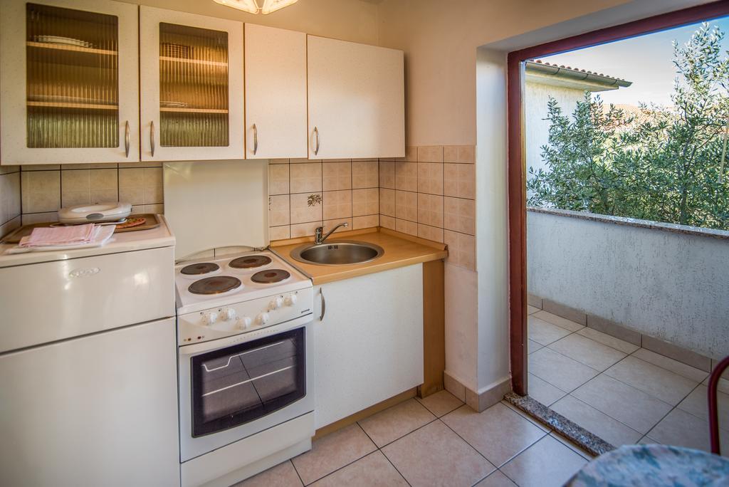 Apartments Jurina 2 Krk Town Extérieur photo