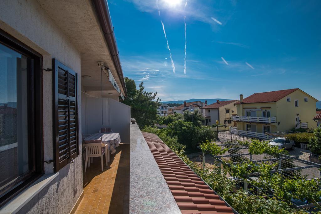Apartments Jurina 2 Krk Town Extérieur photo